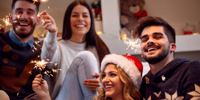 How to Save Money in College During the Holiday Months