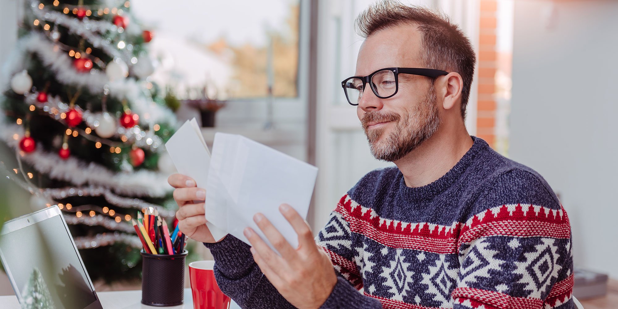 8 Steps to Build a Business Holiday Budget (w/ Template)