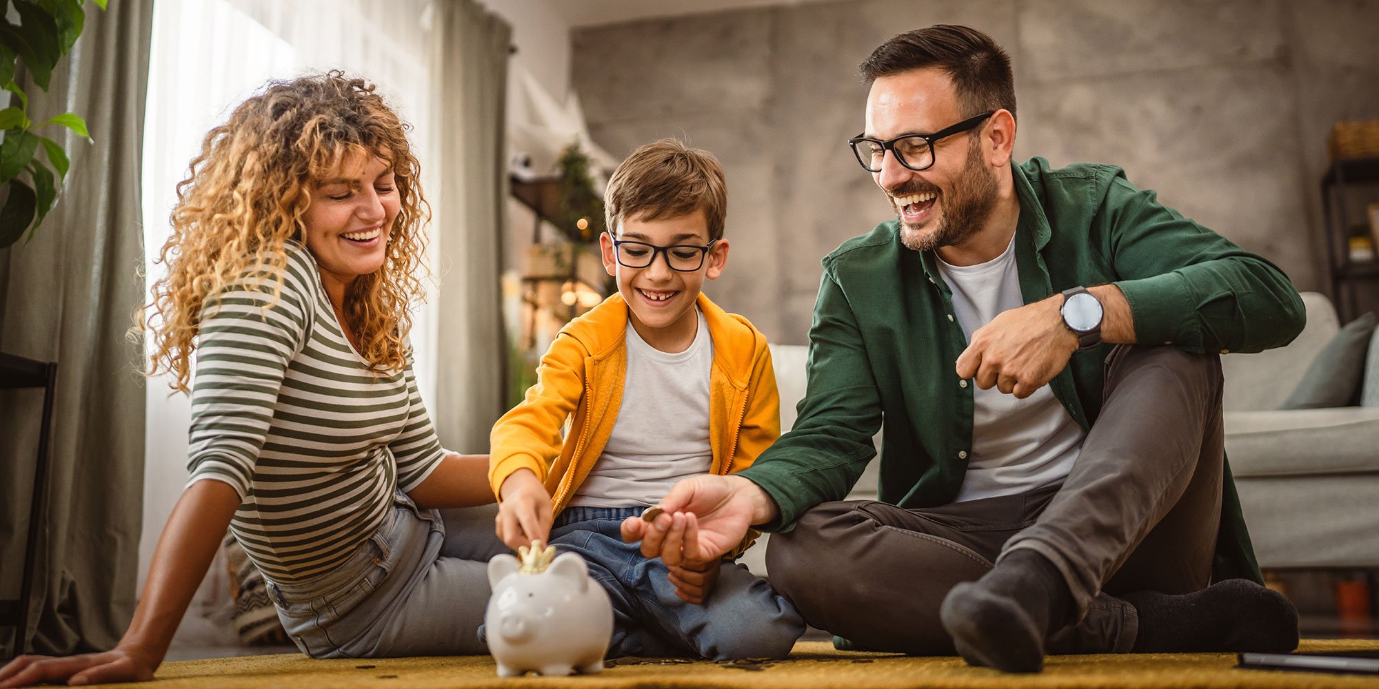 Technology and Financial Literacy: How to Simplify Learning About Money